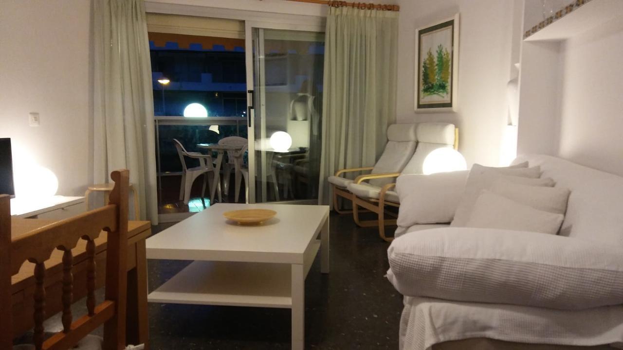 Apartamentos Alquihouse Vilafortuny カンブリルス エクステリア 写真