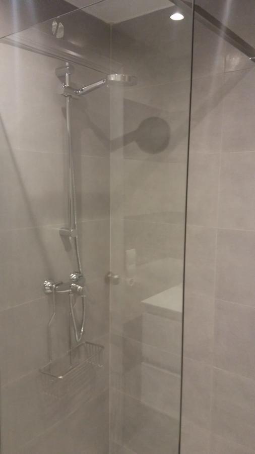 Apartamentos Alquihouse Vilafortuny カンブリルス エクステリア 写真